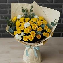 Букет цветов из:  Розы в Катав-Ивановске
