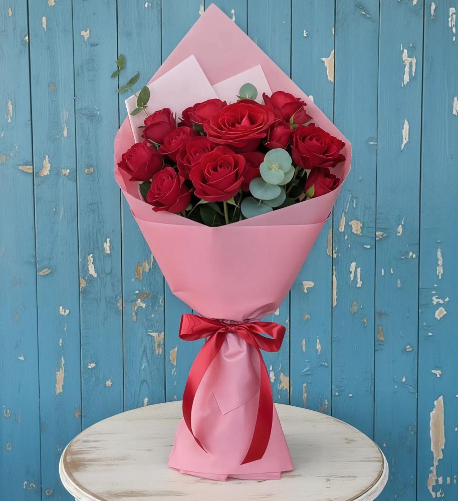 Букет цветов из: Розы в Катав-Ивановске