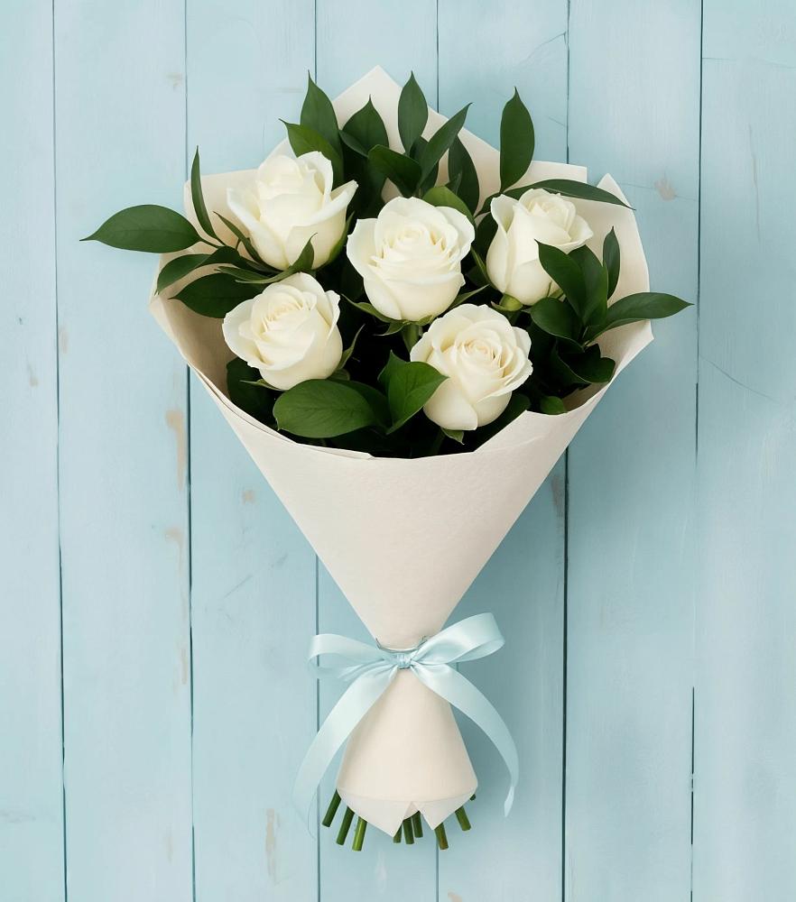 Букет цветов из: Розы в Катав-Ивановске