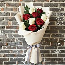 Букет цветов из:  Розы в Катав-Ивановске
