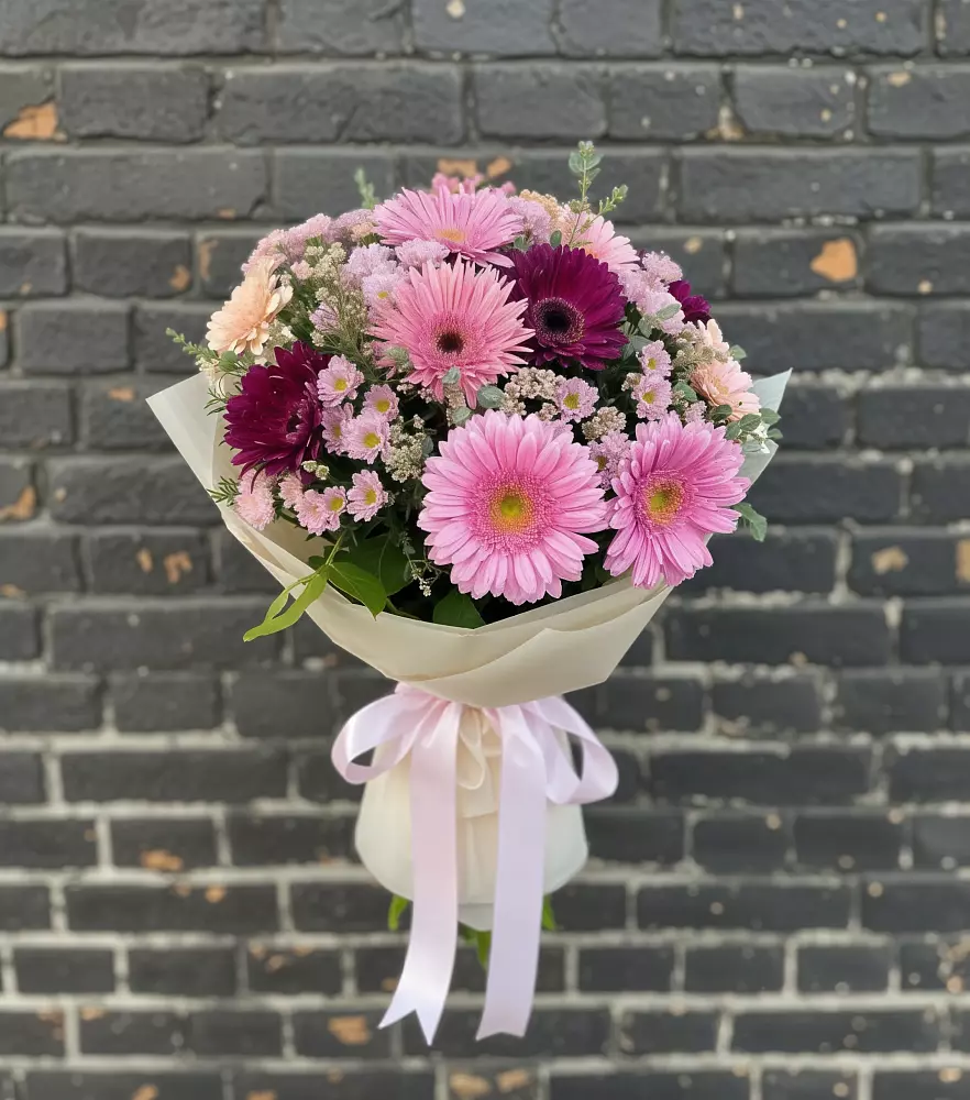 Букет цветов из: Герберы и Хризантемы в Катав-Ивановске