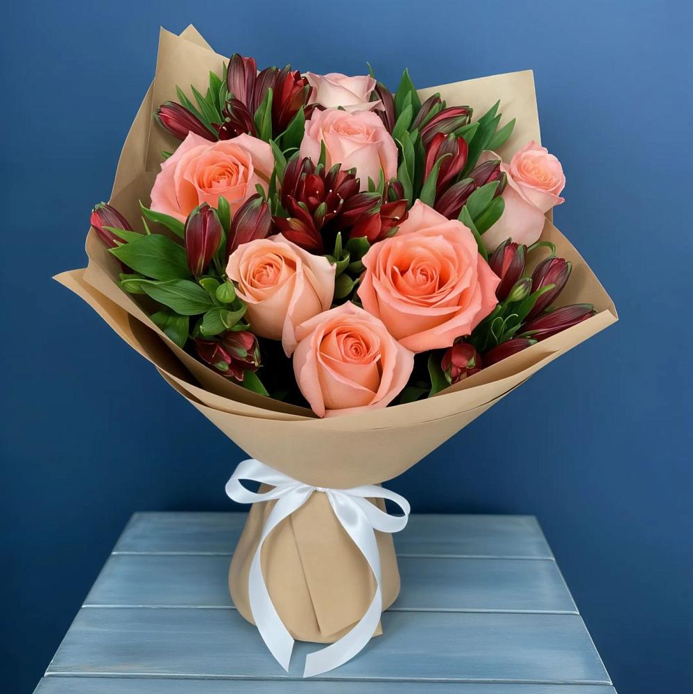 Букет цветов из: Розы и Альстромерии в Катав-Ивановске