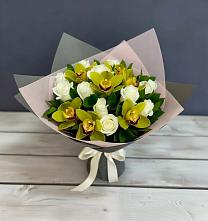 Букет цветов из:  Орхидеи и Розы в Катав-Ивановске