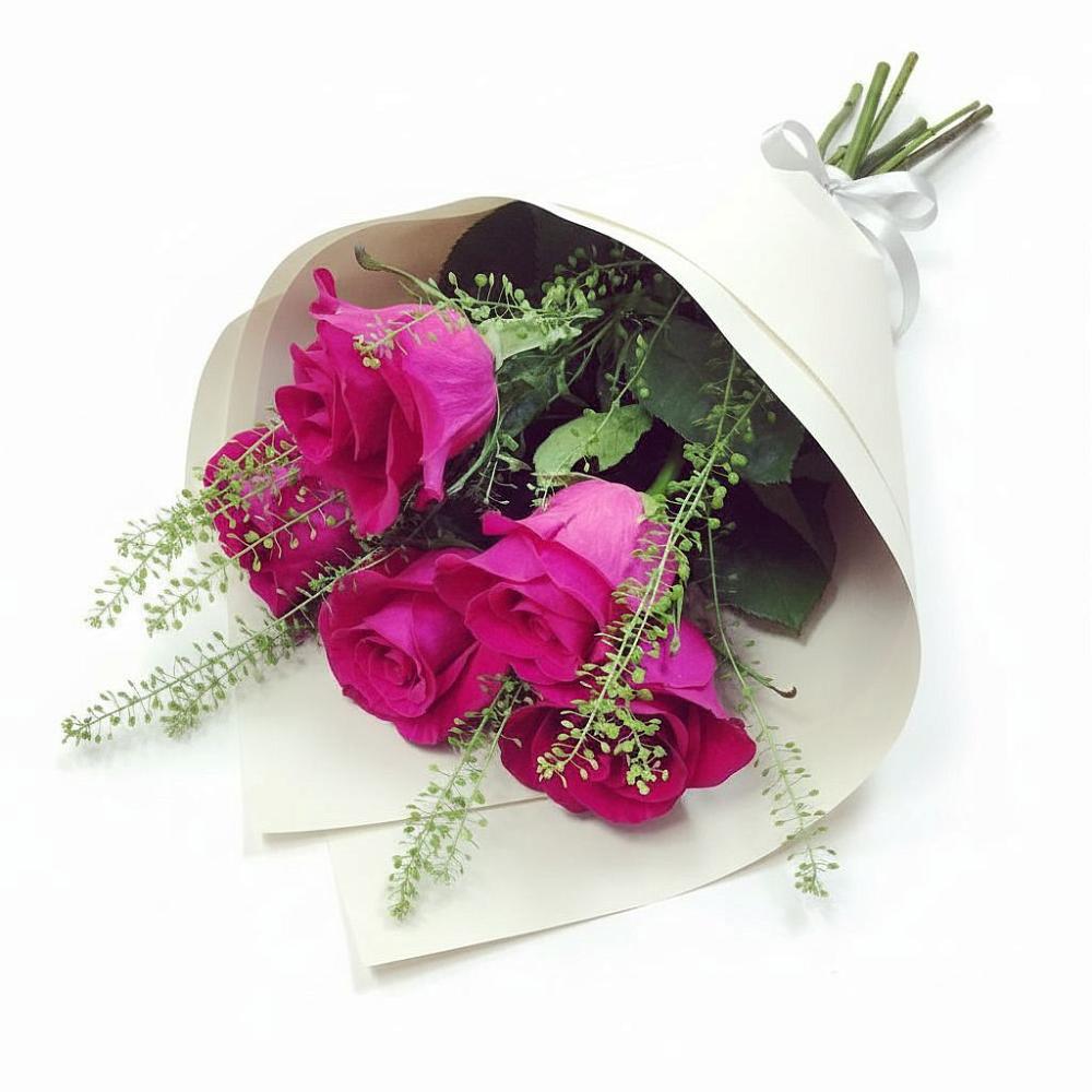 Букет цветов из: Розы в Катав-Ивановске