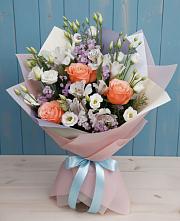 Букет цветов из:  Лизиантусы, Розы, Альстромерии и Гипсофила #REPLACE_PRED# Катав-Ивановске