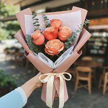 Букет цветов из:  Розы в Катав-Ивановске