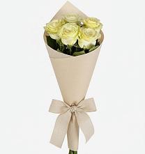 Букет цветов из:  Розы в Катав-Ивановске