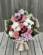 Букет цветов из:  Альстромерии, Гвоздики, Розы и Хризантемы в Катав-Ивановске
