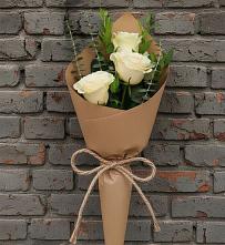 Букет цветов из:  Розы в Катав-Ивановске