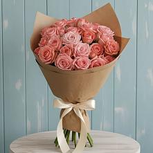 Букет цветов из:  Розы в Катав-Ивановске