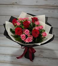 Букет цветов из:  Розы в Катав-Ивановске