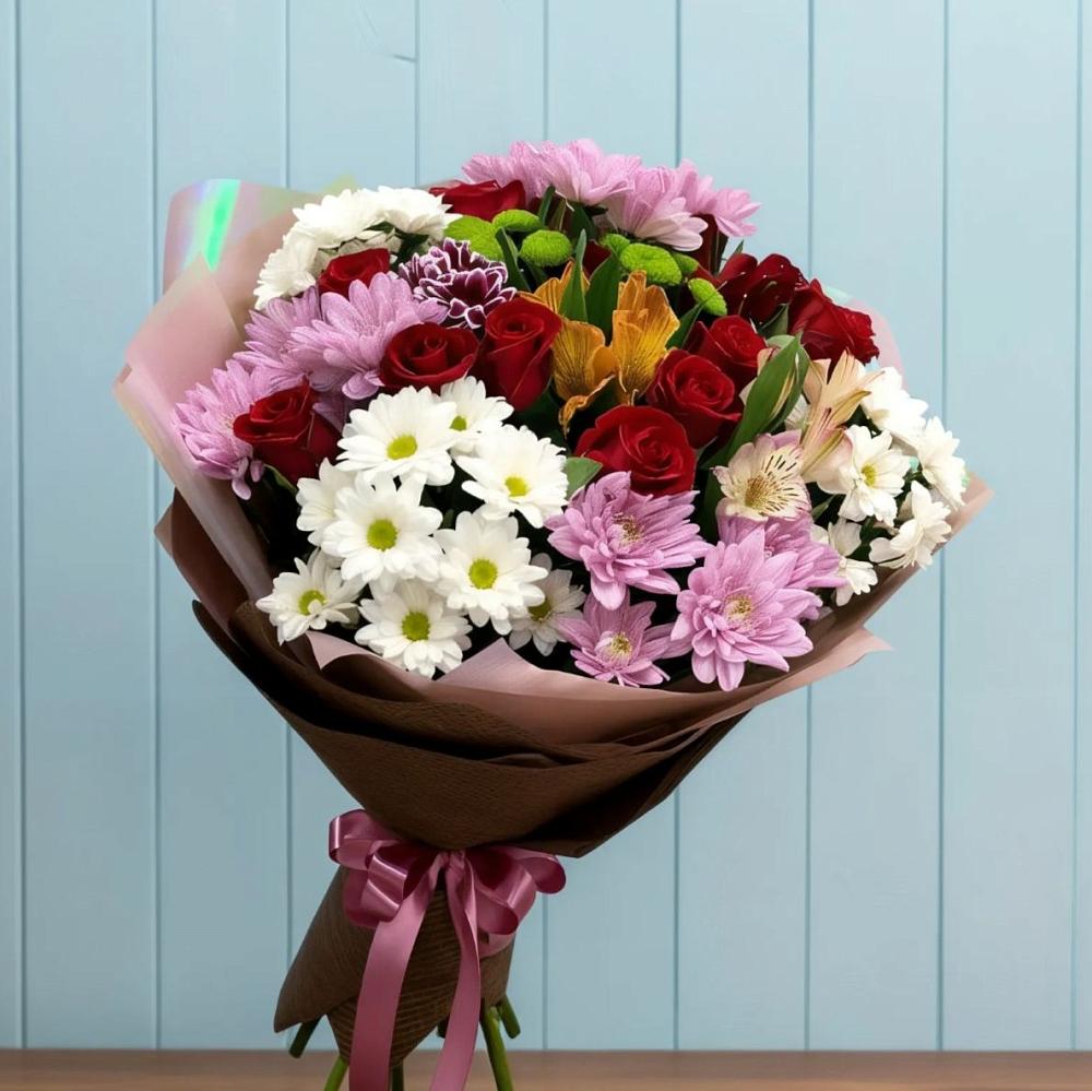 Букет цветов из: Розы, Хризантемы и Альстромерии в Катав-Ивановске