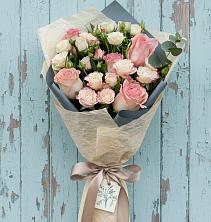 Букет цветов из:  Розы в Катав-Ивановске