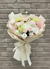 Букет цветов из:  Гвоздики, Розы, Лизиантусы и Хризантемы в Катав-Ивановске
