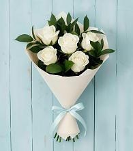 Букет цветов из:  Розы в Катав-Ивановске