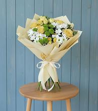 Букет цветов из:  Хризантемы и Розы в Катав-Ивановске