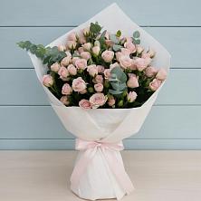 Букет цветов из:  Розы в Катав-Ивановске