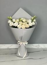 Букет цветов из:  Розы и Лизиантусы в Катав-Ивановске